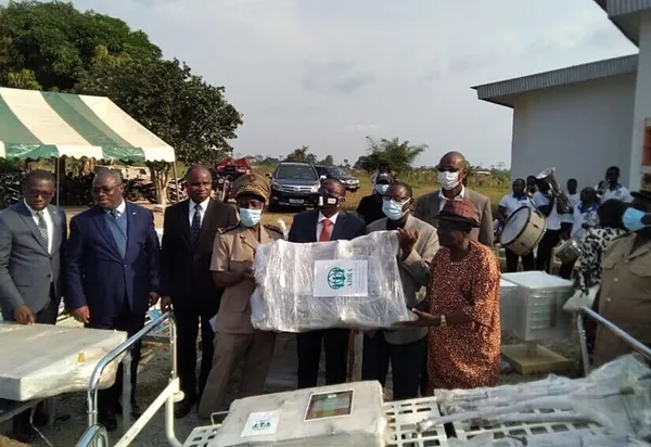 Structures sanitaires de N’Douci : du matériel biomédical offert
