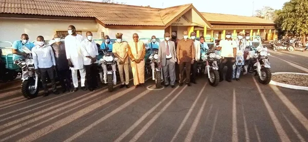 Motos-taxis à Korhogo : les premiers bénéficiaires reçoivent leurs engins