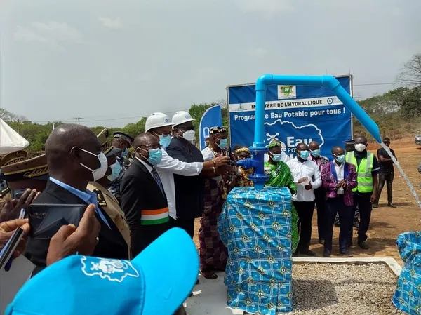Inauguration du château d’eau de Yaoloukoukro