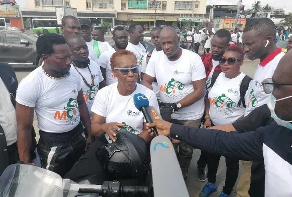 Côte d’Ivoire : des centaines de motards lancent une caravane de sensibilisation