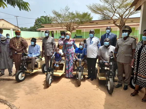 Dimbokro : remise de matériel de mobilité à des personnes en situation de handicap