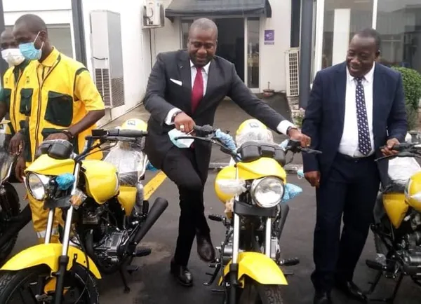 La Poste de Côte d’Ivoire se renforce sa flotte   avec une cinquantaine de motos