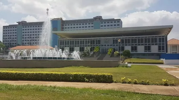 Ghana : fermeture du parlement pour cause de Covid-19