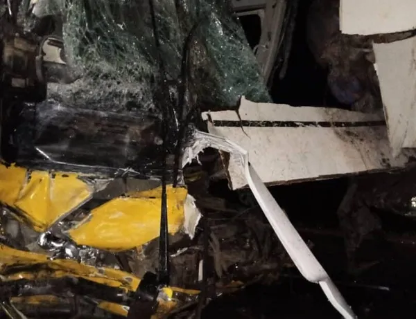 Accident à Bonon : collision entre un car et un camion remorque, 24 blessés