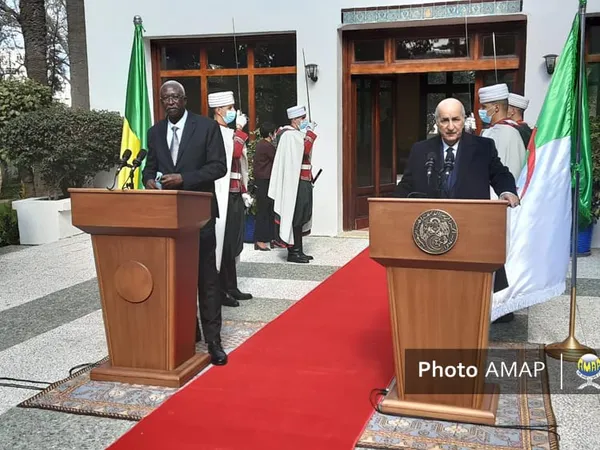 Mali : Bah N’Daw reçu par son homologue Algérien