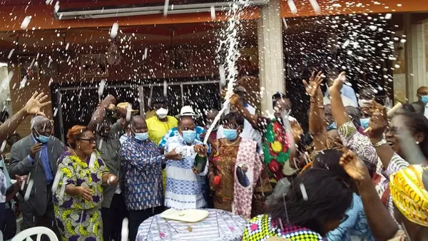 Libération de Gbagbo : le Champagne a été pété au QG du FPI à la Riviera 3, en images