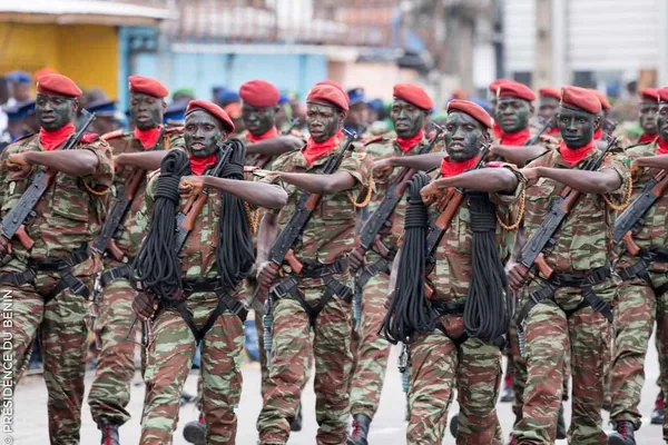 Présidentielle au Bénin: la tension monte, toute opposition réelle éliminée par Talon, l’armée intervient