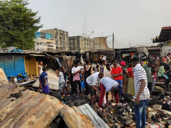 Incendie à Port-Bouët : le marché annexe part en fumé