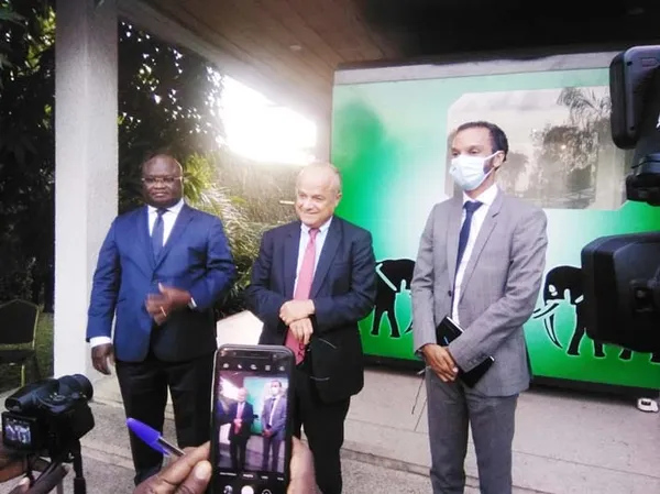 Situation sociopolitique ivoirienne : l’Ambassadeur de France en Côte d’Ivoire chez Bédié