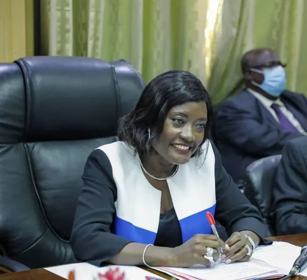 Affaire le ministère de l’éducation impose aux élèves du CAFOP des ordinateurs : Mariatou Koné colère réagit « une enquête est en cours »