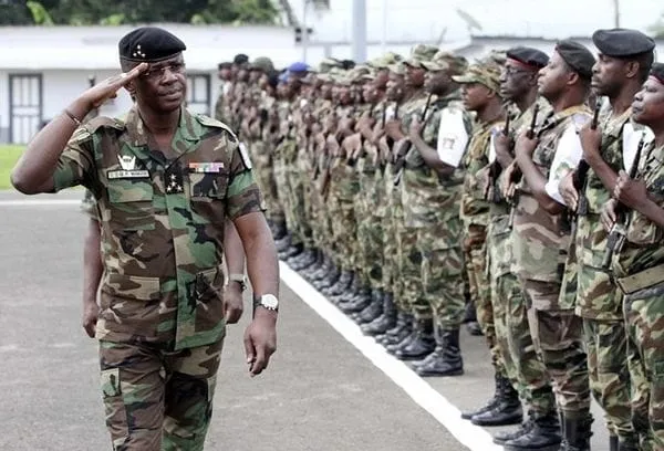 Bombardement de Bouaké: le général français Poncet dédouane Gbagbo et accuse Philippe Mangou