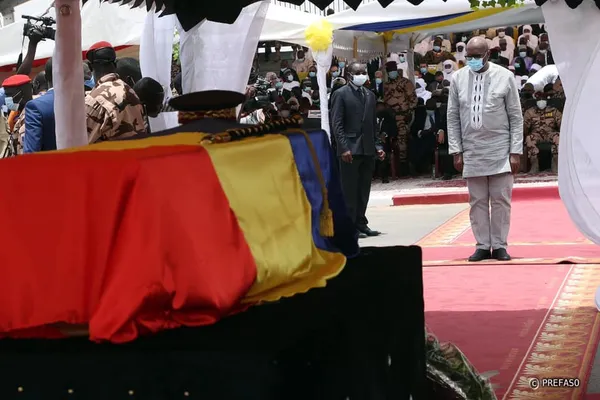 Roch Kaboré : son dernier hommage à Idriss Déby, un « stratège militaire »