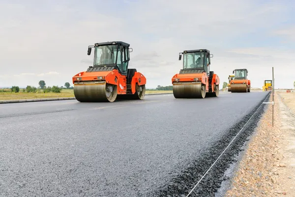 Zuénoula : les travaux de bitumage en cours dans la ville