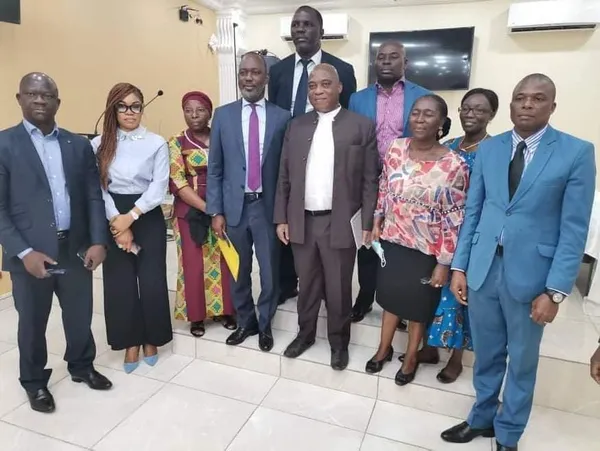 Ahoua Don Mello en passe de rentrer à Abidjan après dix ans d’exil : son passeport bientôt délivré