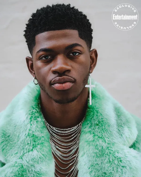 Lil Nas X : Accusé de faire semblant d’être gay, l’artiste répond