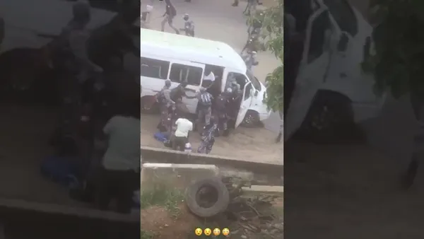 Élèves Gendarmes frappent des individus à Adjamé : voici la vidéo
