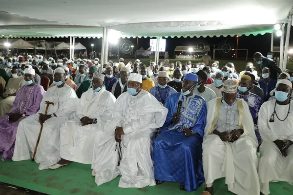 Nuit du Qadr 2021 Côte d’Ivoire : les musulmans prient pour la fin de la perturbation de l’électricité
