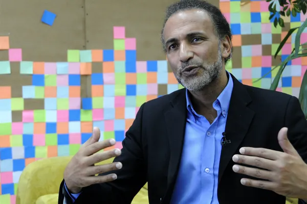 Tariq Ramadan inculpé pour des viols sur cinq femmes relaxé
