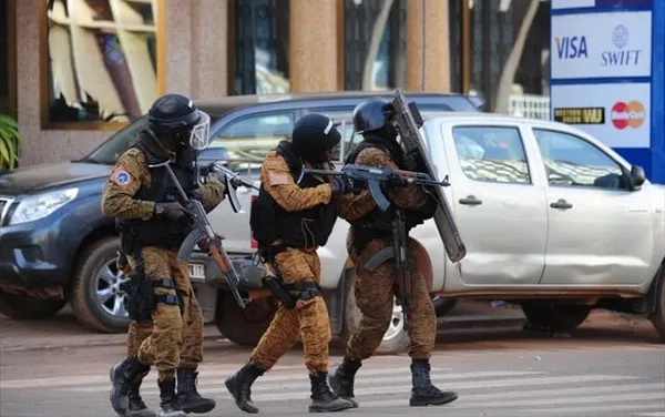 En direct – Tentative de coup d’État au Burkina: des tirs près de la présidence, Ouaga bouclé par des militaires