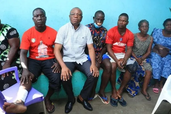 Accueil de Gbagbo : Damana Pickass auprès des blessés du 17 juin