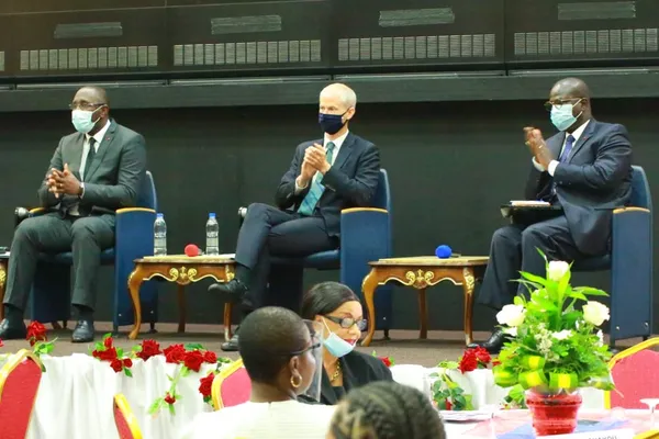 Rationnement électricité : la Côte d’Ivoire à la recherche des investisseurs pour renforcer son mix énergétique