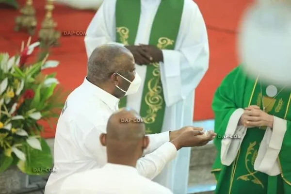 Apres Blé Goudé, Gbagbo redevient chrétien catholique