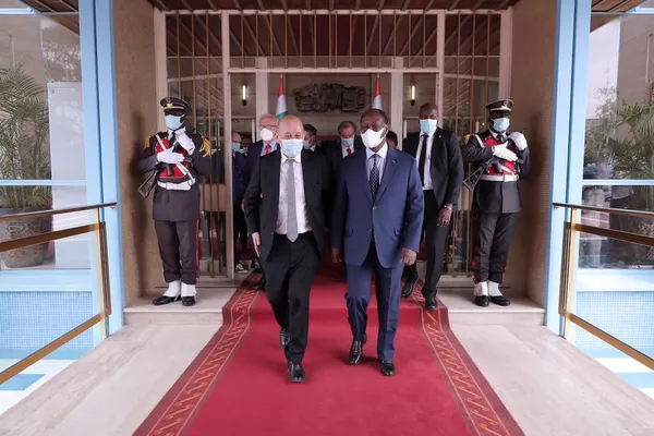 Ouattara reçoit Le-Drian, ministre français des Affaires Etrangères avant le retour de Gbagbo : des images