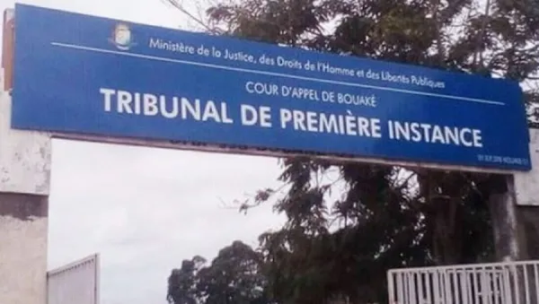 Retrait certificat de nationalité : une tentative d’extorsion au tribunal de Yopougon conduit à une sanction