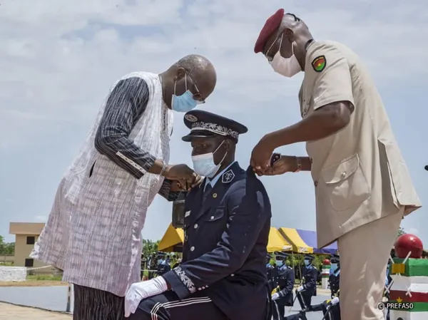 Cérémonie de sortie de la 5e promotion de l’Académie de Police au Burkina Faso