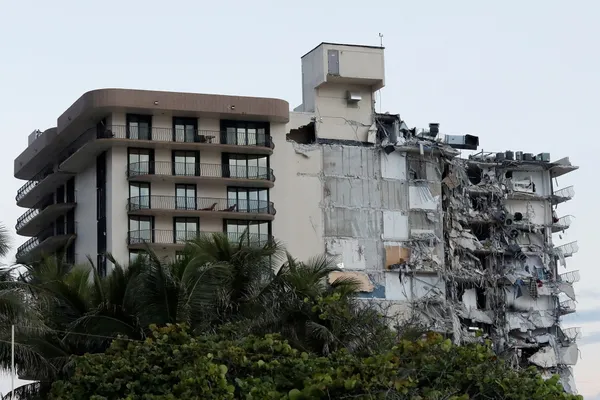 Effondrement d’un immeuble en Floride: 36 morts