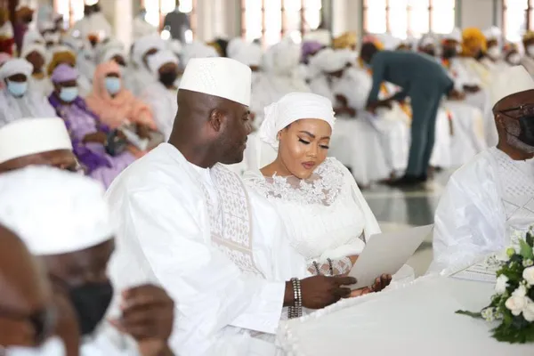 Mariage de la fille de feu Amadou Gon en présence de Ouattara : [Images]
