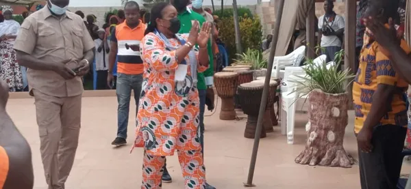 Arlette Badou depuis Sinfra : « il n’y a que le RHDP pour préserver les acquis réalisés par le président Ouattara »