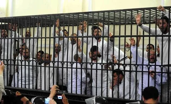 Egypte: 12 « Frères musulmans » dans le couloir de la mort