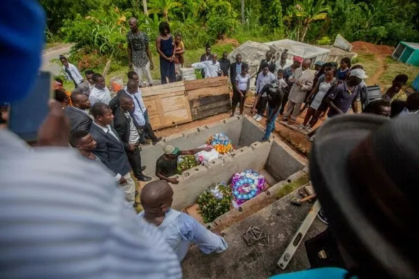 2.200 Haïtiens tués, Haïti enterre encore ses morts