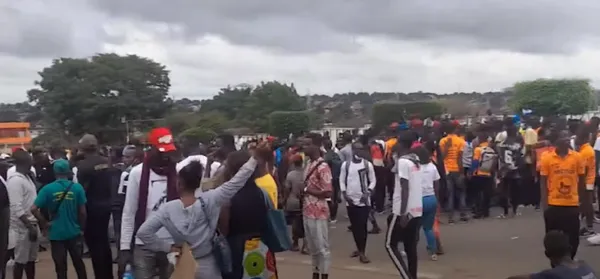 Les étudiants de Bouaké en colère font plier le maire
