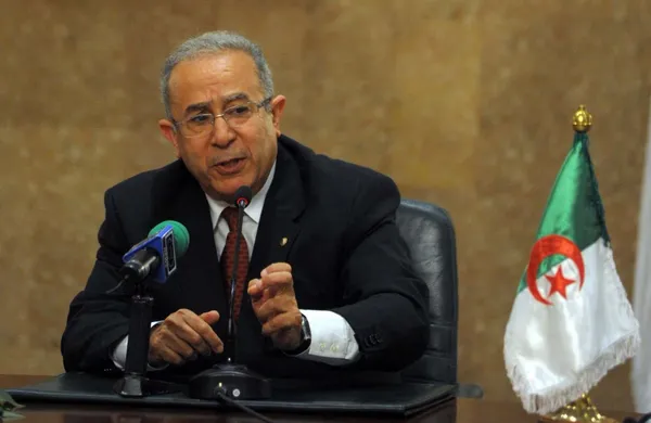 L’Algérie rompt ses relations diplomatiques avec le Maroc