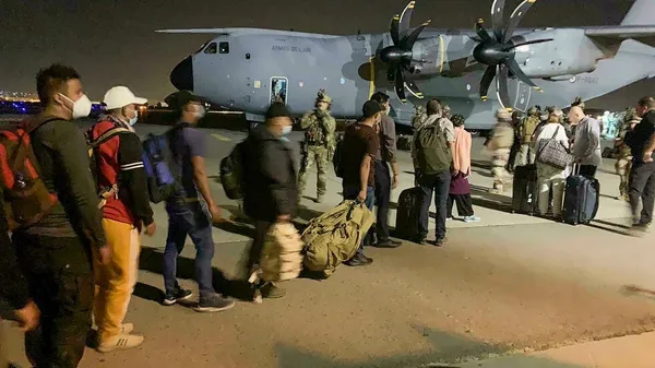 Afghanistan: évacuations à Kaboul dans la crainte d’un nouvel attentat