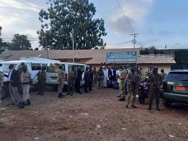 Guinée : libération de 79 détenus politiques par la junte militaire au pouvoir, des images