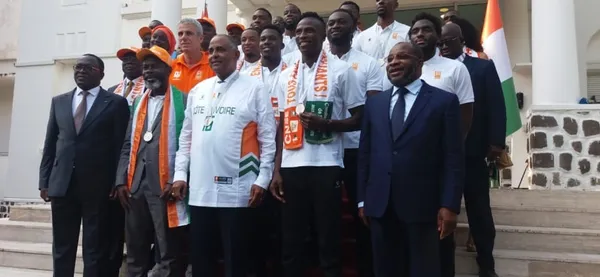 Ouattara offre 100 millions Fcfa aux Eléphants basketteurs après l’Afrobasket 2021