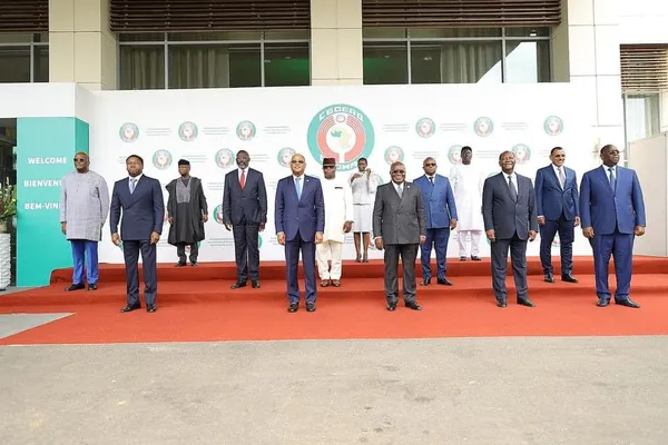 Coup d’État en Afrique, Pulchérie Gbalet accuse la CEDEAO: « elle devrait veiller aux respects de la limitation des mandats et de la Constitution »