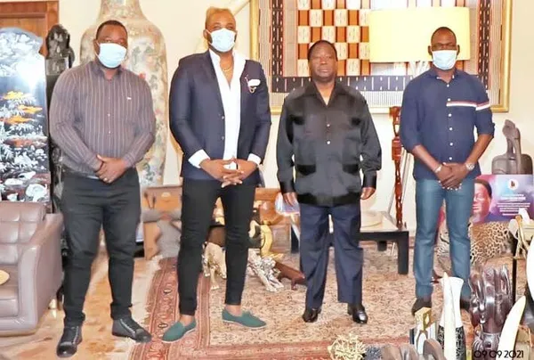 Dj Lewis chez Henri Konan Bédié à Daoukro