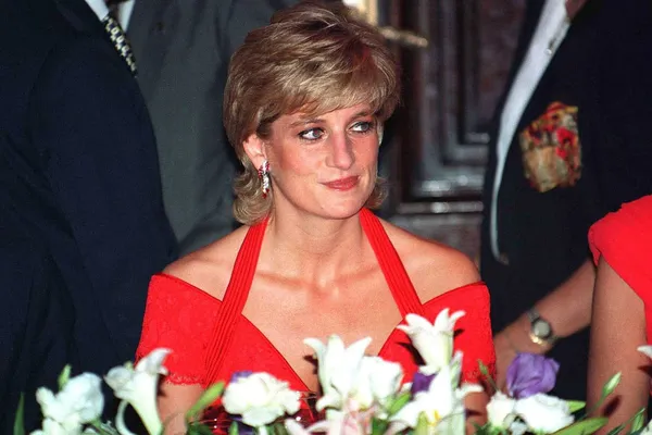 La princesse Diana décédée il y a 24 ans renaît dans la peau de Kristen Stewart