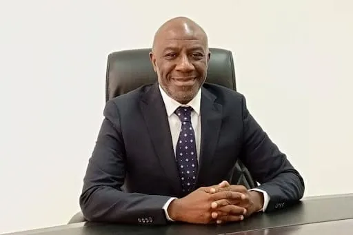 Roger Adom refuse la limite d’âge pour Ouattara: « pourquoi mettre à la retraite quelqu’un qui fait du bon travail ? « 