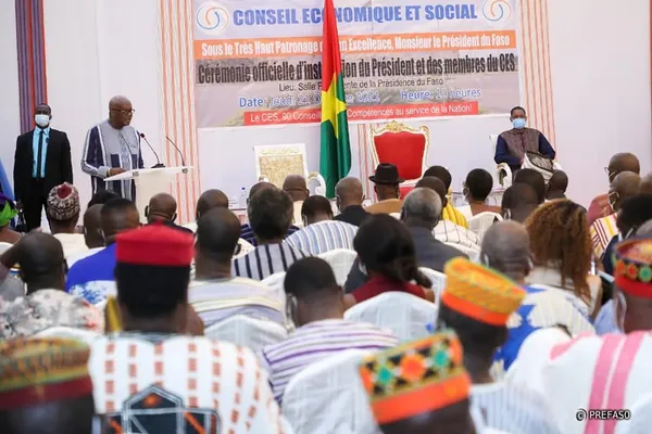 Conseil économique et social du Burkina : Bonaventure  Ouédraogo installé