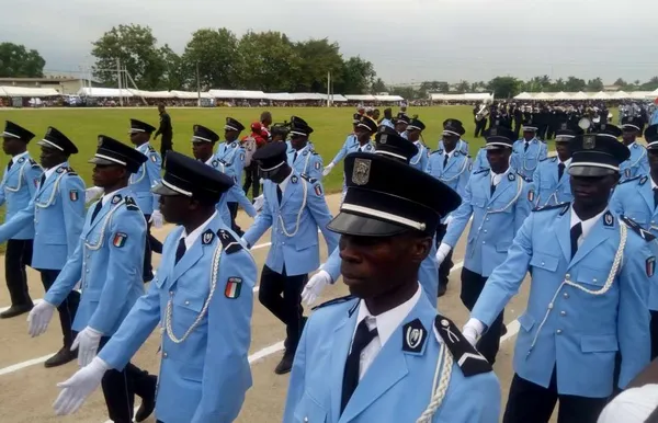 Prise d’épaulettes de 611 élèves officiers de Police de la promotion 2020-2022