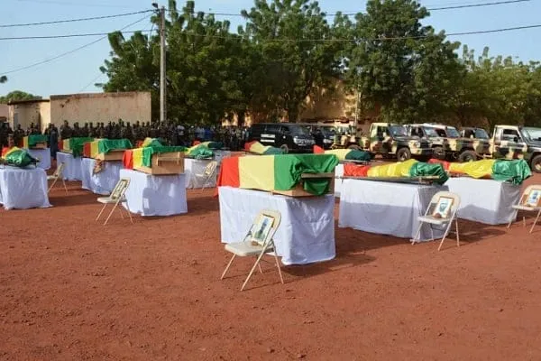 Mali : hommage de la nation aux soldats tombés sur le champ d’honneur
