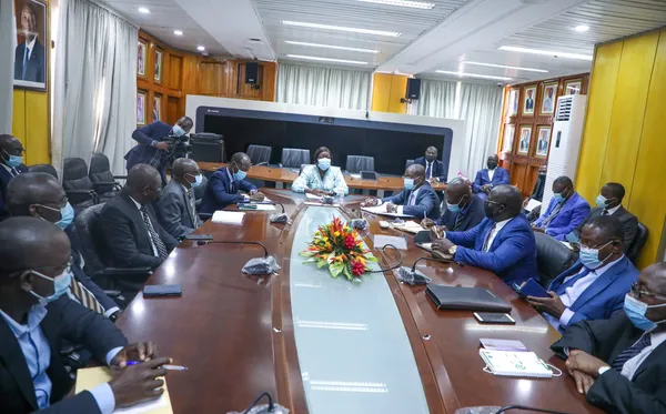Des enseignants RHDP chez Mariatou Koné