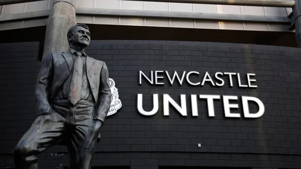Premier League : Newcastle devient le club le plus riche du monde