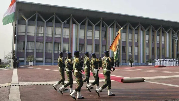 Côte d’Ivoire: l’accès à la présidence désormais sur présentation d’une attestation de vaccination COVID pour la presse