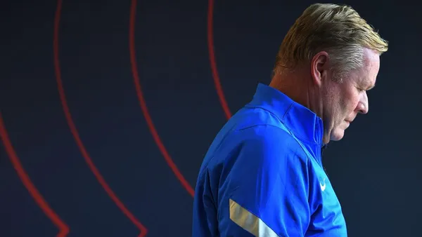 FC Barcelone : l’entraineur Ronald Koeman licencié